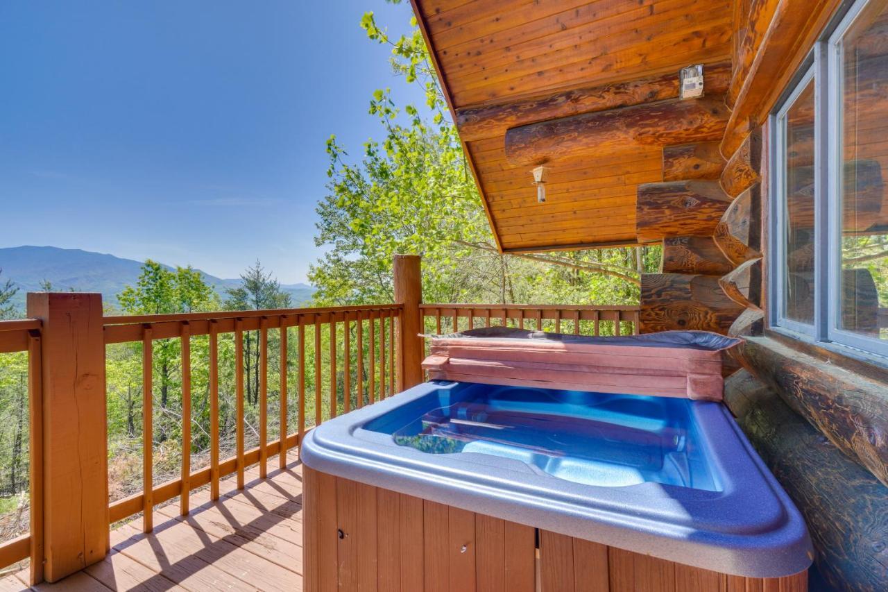 Smoky Mountain Vacation Rental Cabin With Hot Tub! جاتلينبرج المظهر الخارجي الصورة